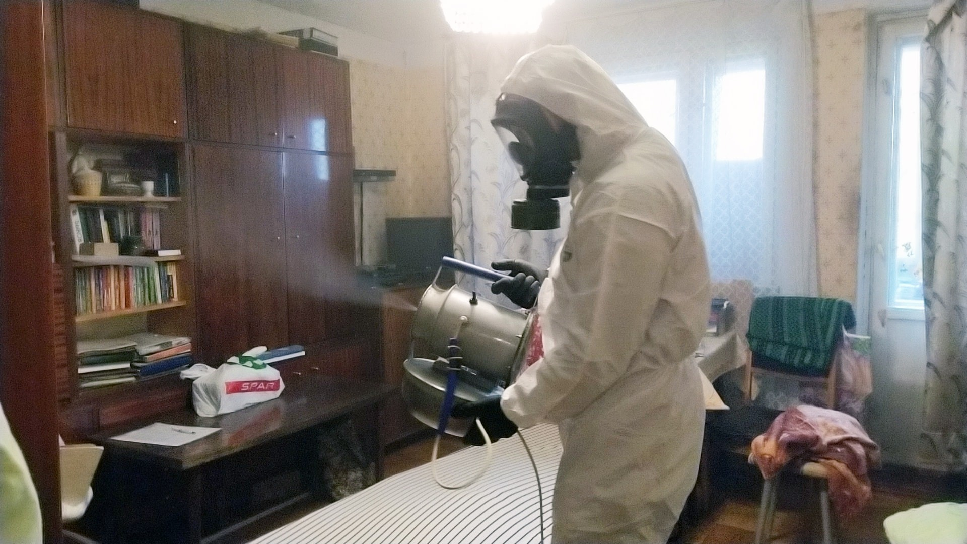 ФОТО Безопасны ли препараты для дезинсекции в районе станции метро Электрозаводская? | подробно